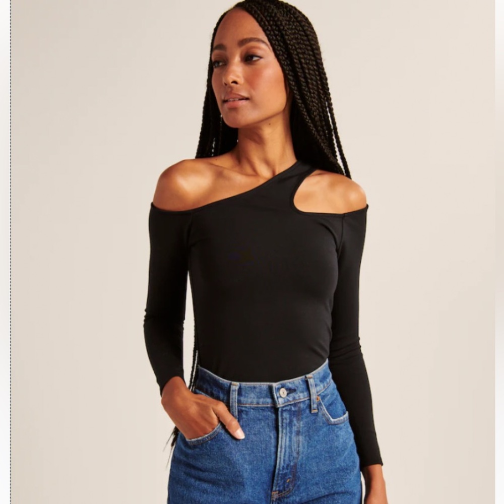 Abercrombie & Fitch long sleeve cutout top